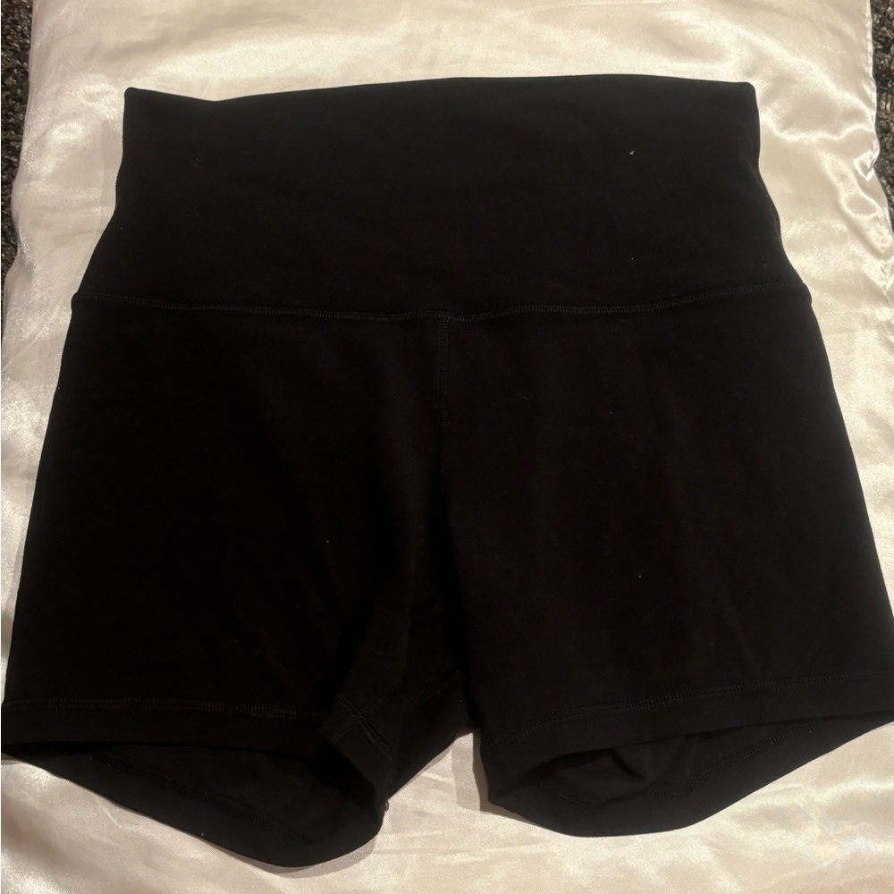 Lululemon align shorts 4’